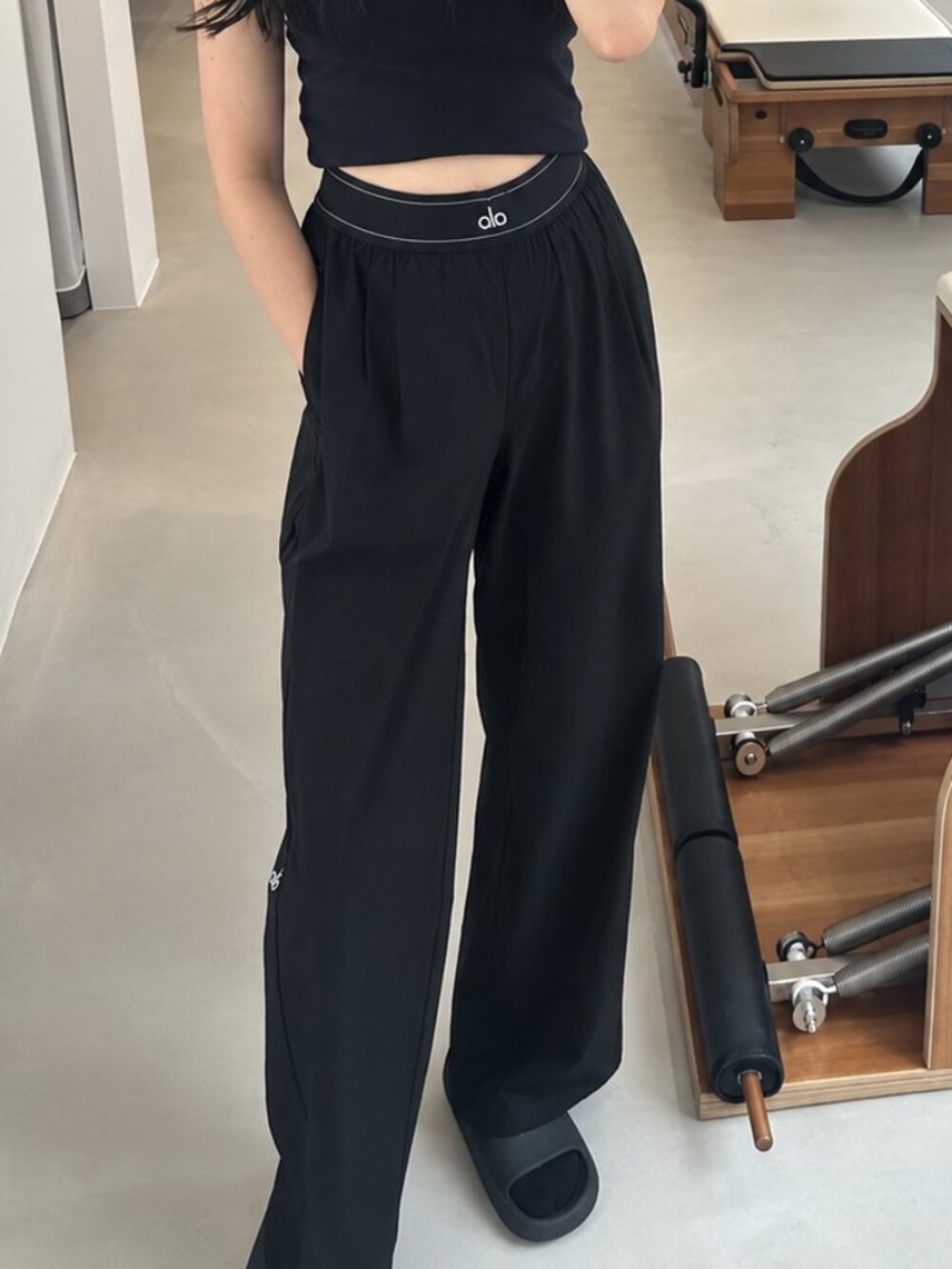Alo Yoga Suit Up Black Trouser Regular🍨Classiccore Relaxed Trendy Breathable💌